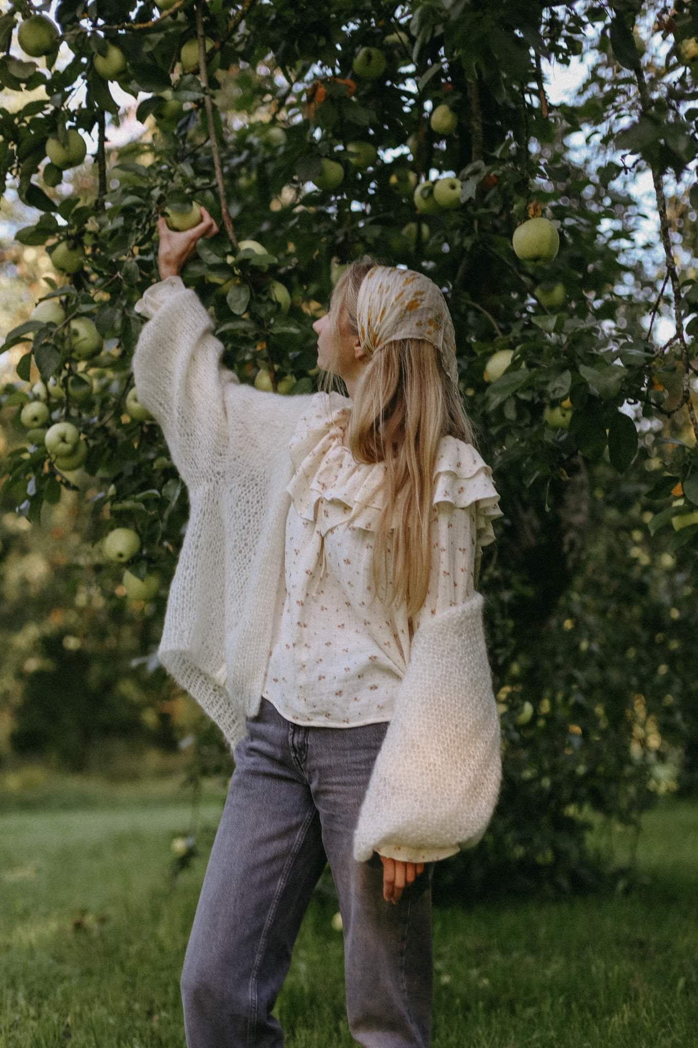 Winter CARDIGAN / cream